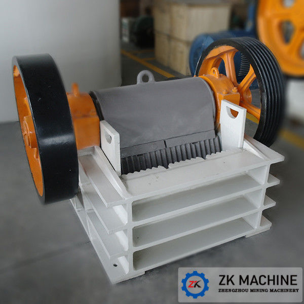 Sản phẩm tương đương Graularity Máy nghiền đá hàm nhỏ để nghiền sơ cấp / thứ cấp